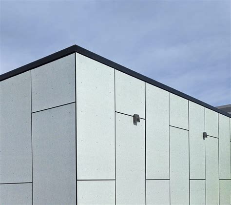 Why You Should Consider Chrometallics™ Siding Instead of Traditional Metal Siding - Woodtone