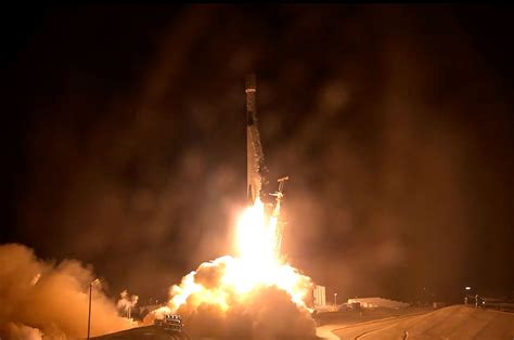 SpaceX launches 1st batch of 'direct to cell' Starlink satellites (video) | Space