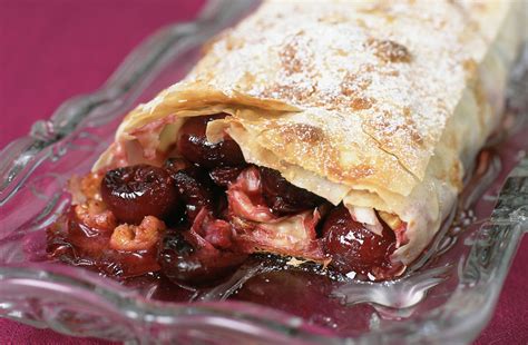 Cherry strudel | Dessert Recipes | GoodtoKnow