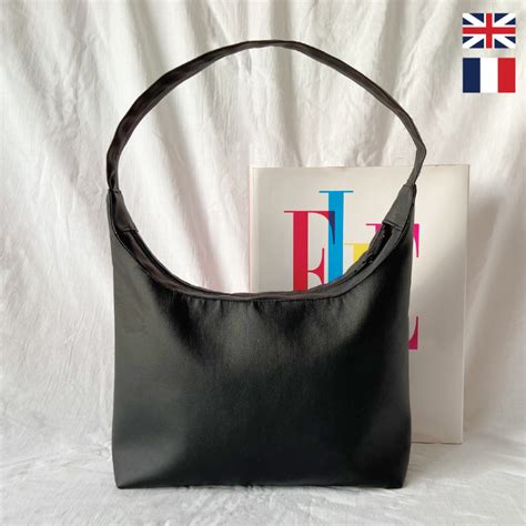 iThinksew - Patterns and More - Leather Zipper Shoulder Bag