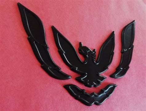 Sell 1993-1994-1995-1996-1997 Pontiac Firebird-Trans Am Front Bumper Emblem-Black> in ...