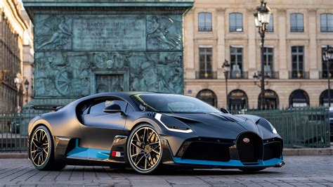 Bugatti Divo in Paris 4K Wallpaper - HD Car Wallpapers #11339