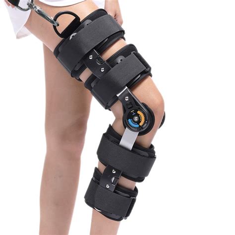 Lot Detail - HINGED ADJUSTABLE KNEE/LEG BRACE IMMOBILIZER