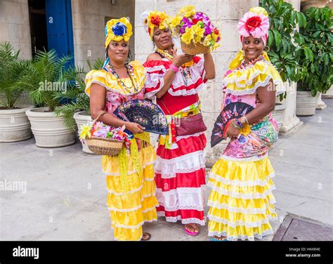 Cuban women traditional clothing in hi-res stock photography and images - Alamy