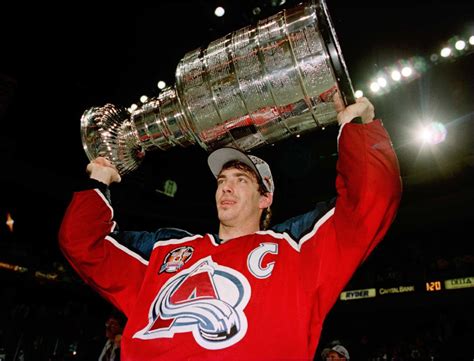 Colorado Avalanche: Joe Sakic Reminisces about his 2 Cup Teams