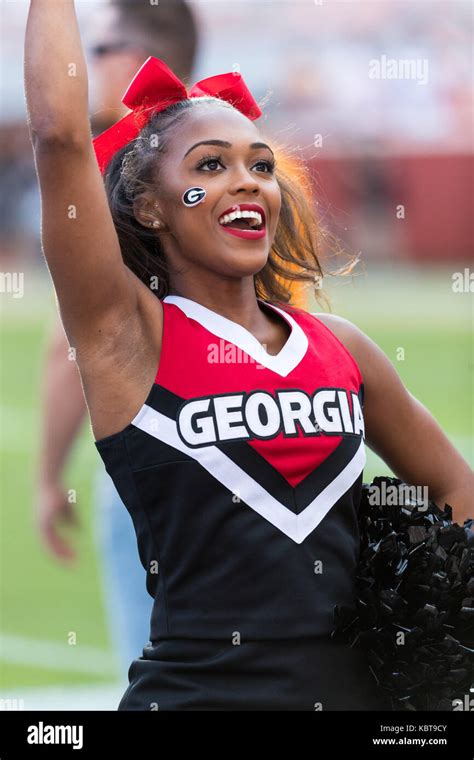 Georgia bulldogs cheerleader hi-res stock photography and images - Alamy