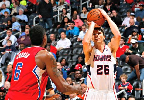 Hawks' Kyle Korver lines up attempt at NBA's all-time three-pointer streak - Sports Illustrated