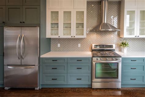 5 Kitchen Cabinet Colors that Are Big in 2019 (& 3 that Aren’t) | Blog