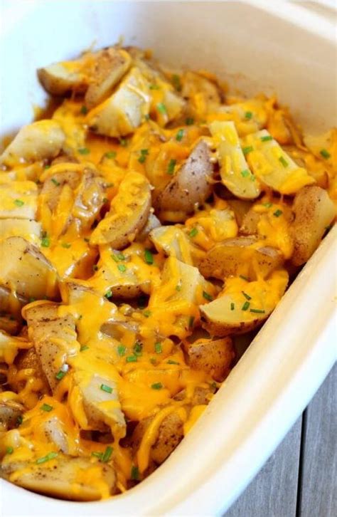 Easy Cheesy Potatoes | AllFreeSlowCookerRecipes.com