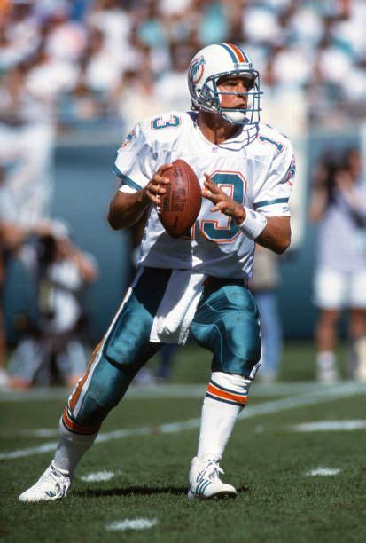 268 Dan Marino Dolphins 1983 Photos and Premium High Res Pictures - Getty Images | Nfl football ...