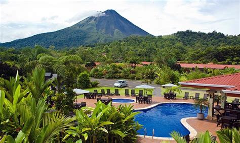 Arenal Volcano Hotels - Volcano Lodge & Springs in La Fortuna