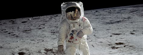 Moon Landing Neil Armstrongs Surprising Message To Soviet Union