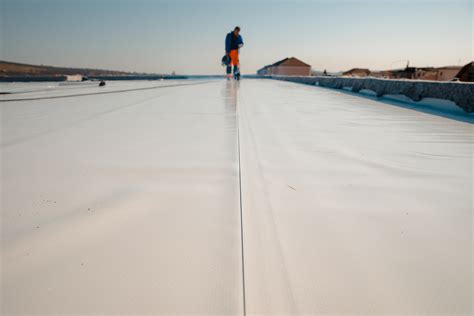 5 Benefits of an EPDM Flat Roof - Roof Tech Solutions