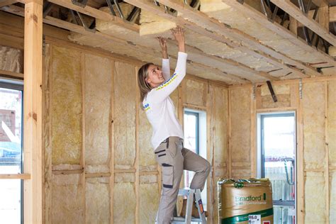 Roof Insulation Installation For First Timers: Tips From Pricewise Insulation