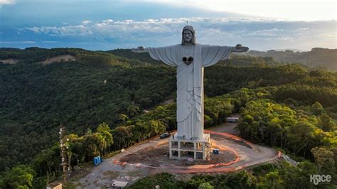 Brazil's Encantado Town Builds A Statue Of Jesus Christ the Protector