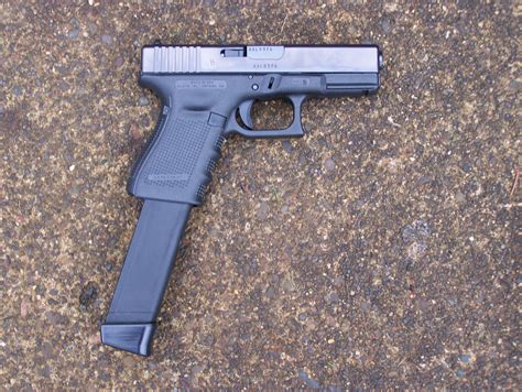 GLOCK 19 Gen 4 9mm Pistol Review - AllOutdoor.comAllOutdoor.com