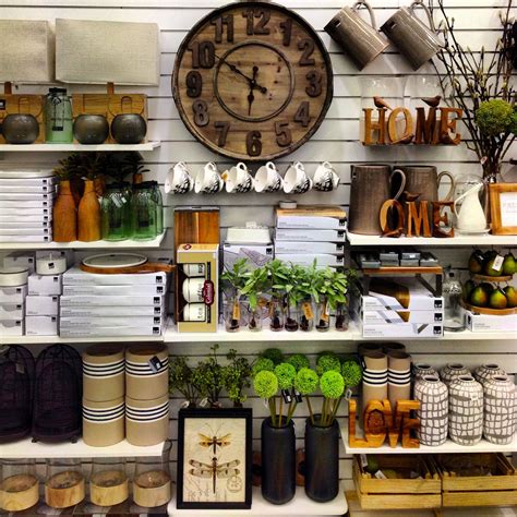 Best 90+ Creative & Beautiful Store Displays Ideas, Make Happy Shop'er | Inspira Spaces | Retail ...