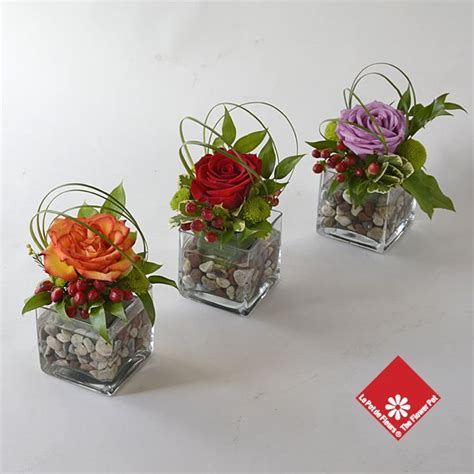 Rose arrangements in square glass vases – Artofit