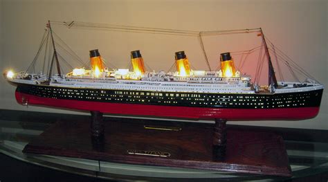 Titanic Model Lighting Kit