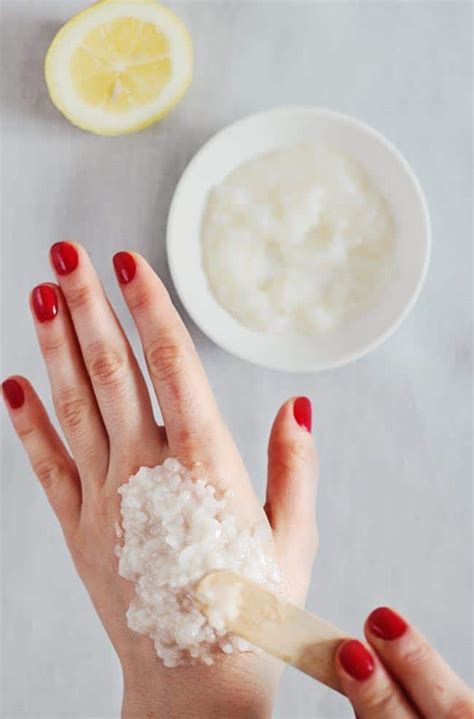 DIY: Natural Age Spot Remover for Hands | HelloNatural.co