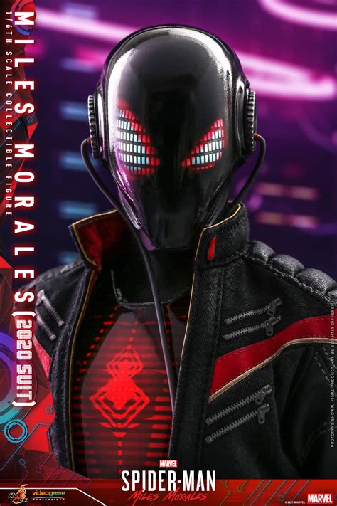 Spider-Man Miles Morales 2020 Suit Comes to Life With Hot Toys