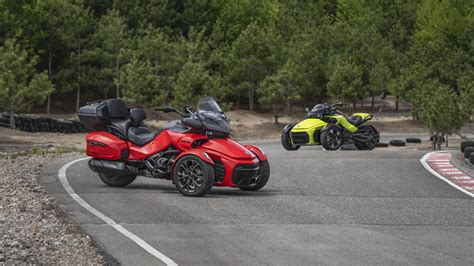 2022 Can-Am Spyder F3 - 3-wheel sport and touring motorcycle