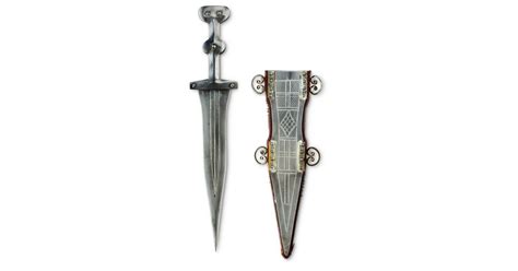 Roman Weapons | Ancient Roman Weapons | DK Find Out