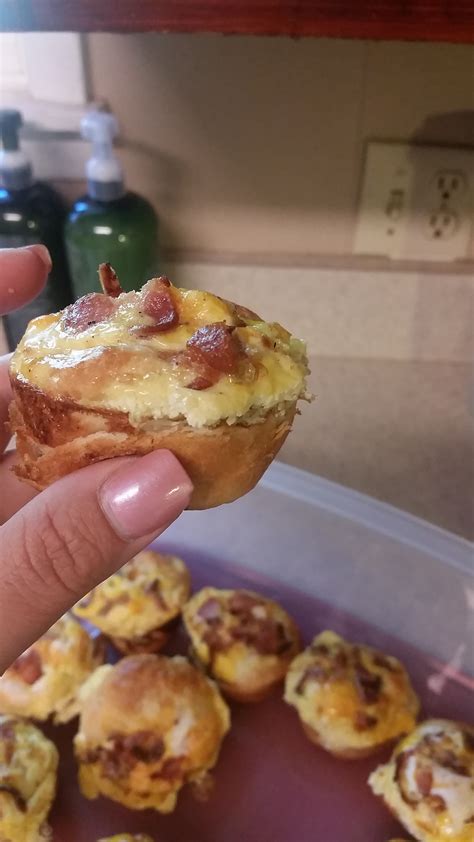 Bacon, Egg, & Cheese Muffins