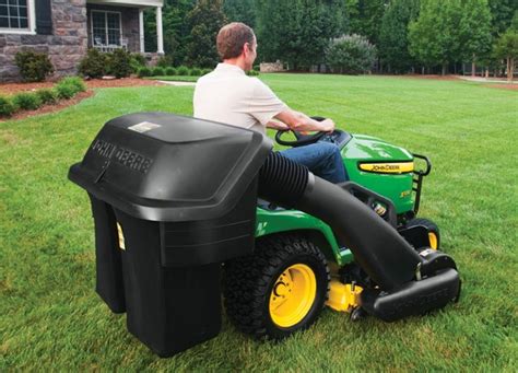 How To Buy The Best Bagger For Your Riding Lawn Mower in 2019