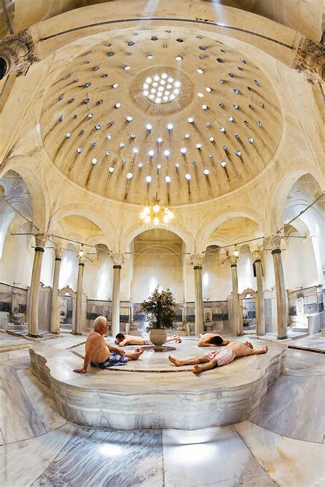 «Turkish Bath Interior, Istanbul, Turkey» del colaborador de Stocksy «Gavin Hellier» - Stocksy