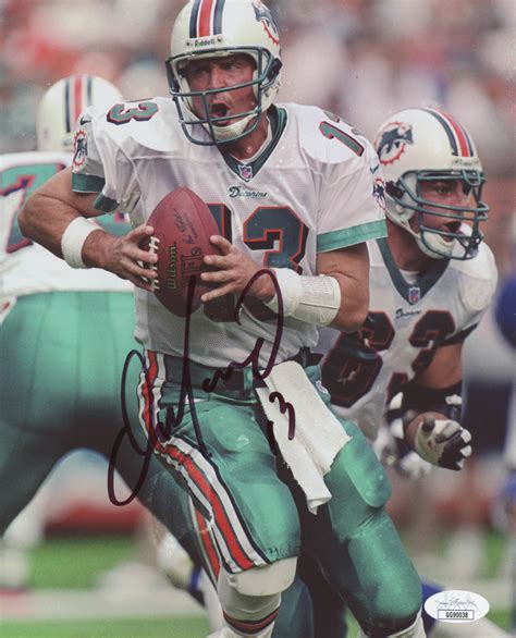 Dan Marino Signed Dolphins 8x10 Photo (JSA COA) | Pristine Auction