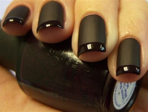 the haute obsession: opi matte nail polish.