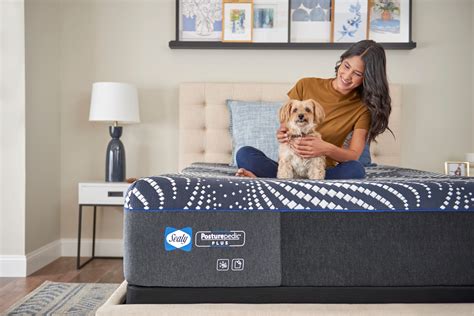 Best Hybrid Mattress: Sealy Posturepedic Plus Hybrid - Best Mattress