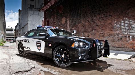 2012 Dodge Charger Pursuit Police Car Gets Mopar Accessories