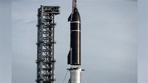 SpaceX is stacking its giant Starship ahead of Elon Musk's big update this week | Space