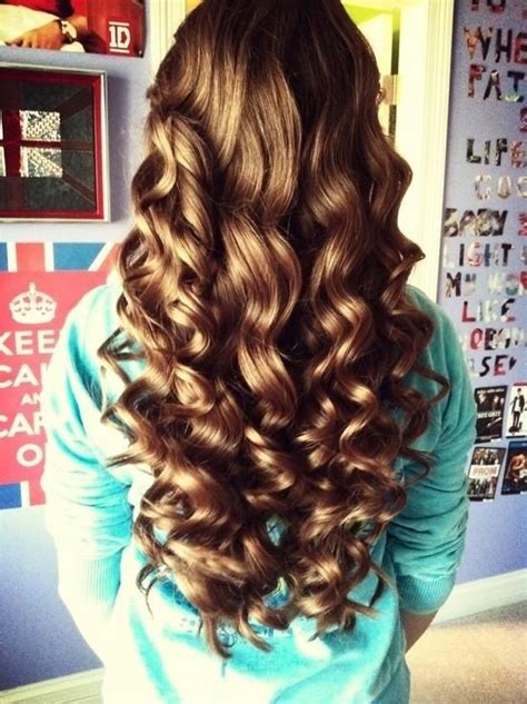 16 Hottest Curly Hairstyles for the Season - Pretty Designs