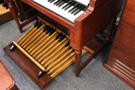 HAMMOND B3 ORGAN WITH LESLIE SPEAKER - Search - Evola Music