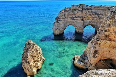 Algarve Praia da Marinha - World Wanderista