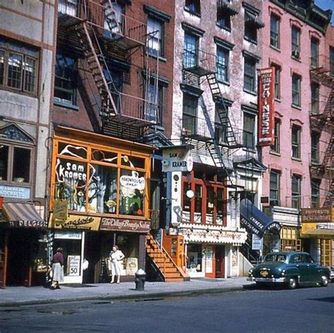 55 Fascinating Photos That Capture Street Scenes of New York City in the 1950s ~ vintage ...