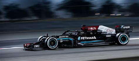 Mercedes-AMG Petronas F1 Team close preseason test with 140 laps on final day - Axalta Racing