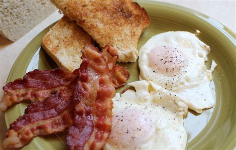 All Time top 15 Breakfast Ideas with Eggs and Bacon – Easy Recipes To Make at Home