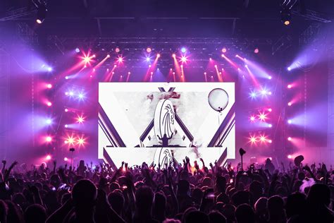 4 Ways to Enhance Your Concert Stage Design | Onstage Systems