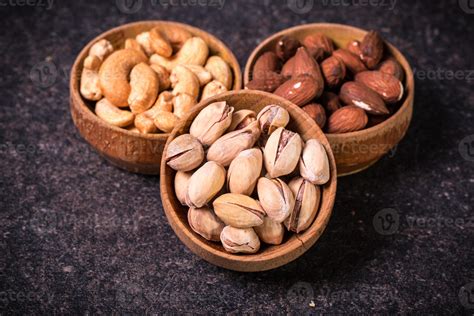 mix nuts 1315821 Stock Photo at Vecteezy