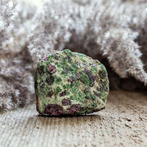 Exciting World of Green Garnet Healing Benefits