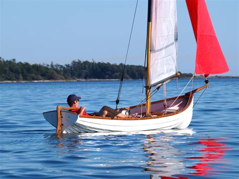 Classic Whitehall Spirit® 17 Expedition Sailing & Sculling Rowboat – Whitehall Rowing & Sail