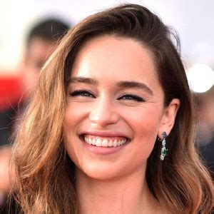 Emilia Clarke Without Makeup - Celebs Without Makeup