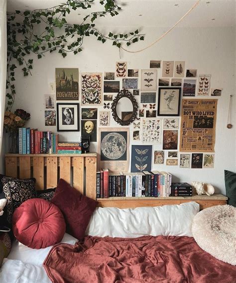 21 Aesthetic Bedroom Ideas That Will Make You Swoon | Displate Blog