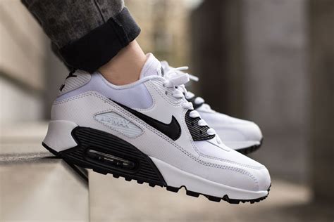 Nike WMNS Air Max 90 Essential White Black - SBD