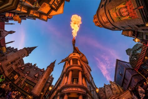 Parkscope: Diagon Alley- Harry Potter and the Escape from Gringotts