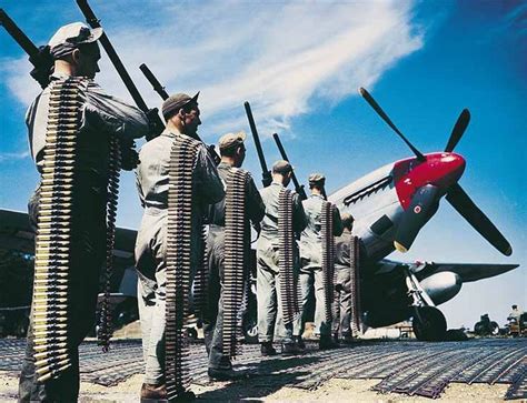 20 Spectacular WWII Color Images Of The P-51 Mustang | War History Online